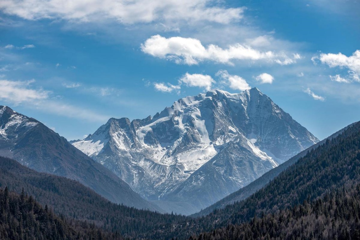 Yala Snow Mountain